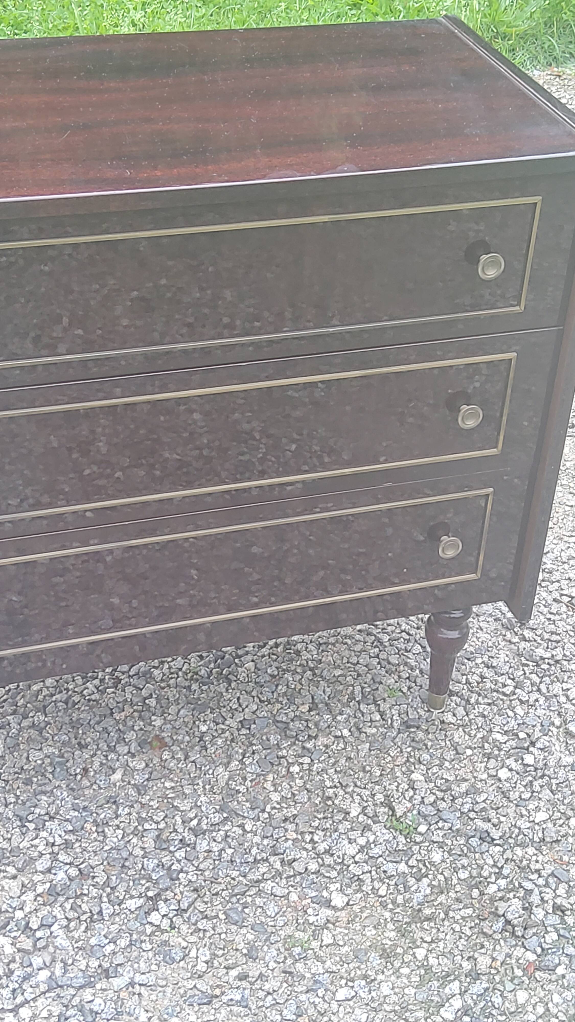 Vintage 3-drawer chest of drawers in dark varnished mahogany and brass from the 1960s