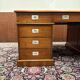 Grand bureau Chesterfield anglais classique Partnerdesk