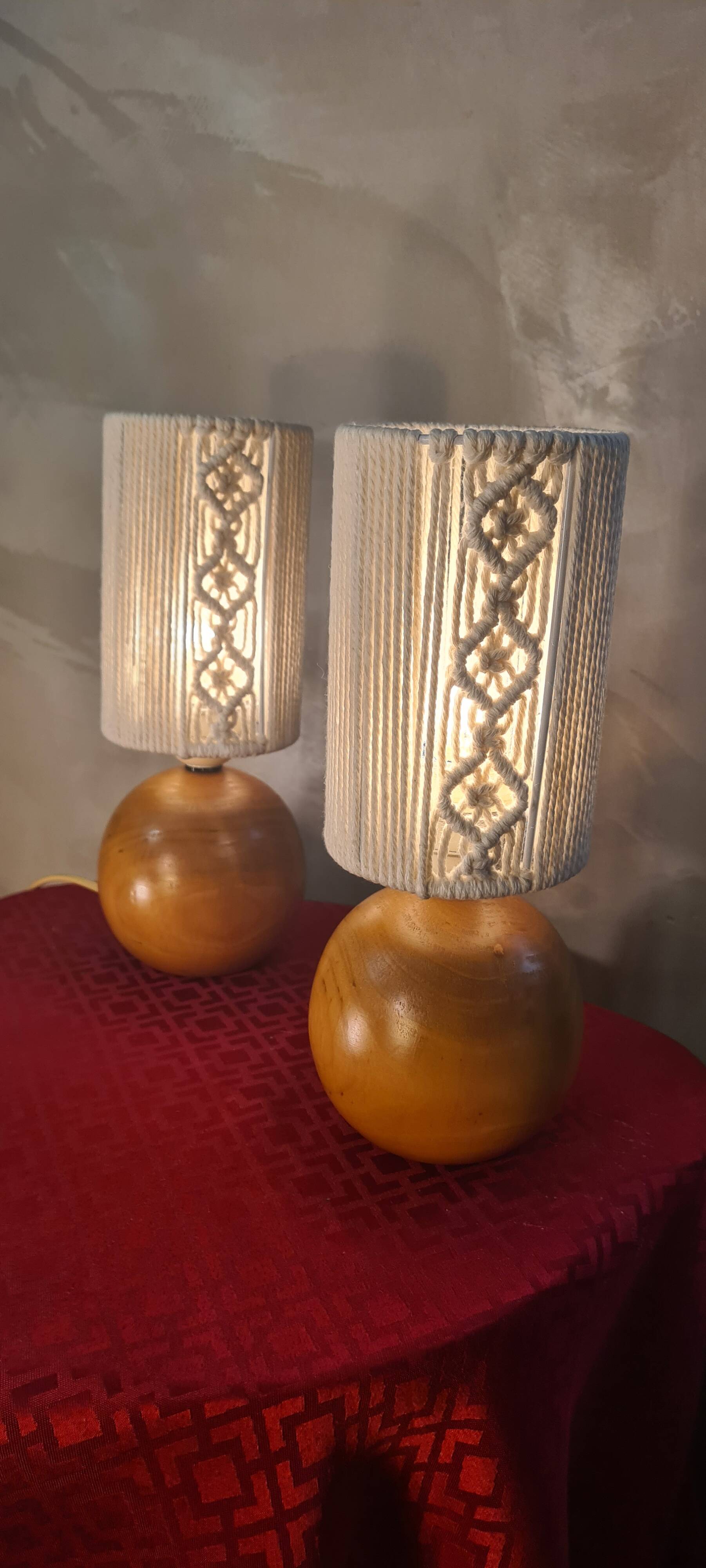 2 solid wood ball bedside lamps with white woven lampshade 28x11