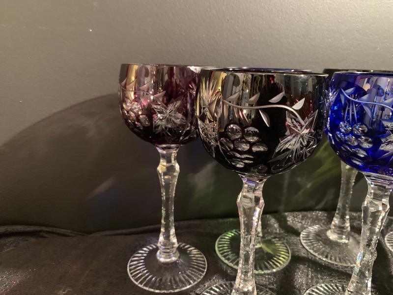 Saint Louis Baccarat Colored Crystal Wine Glasses Selency saint louis baccarat colored crystal