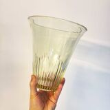 vase en verre jaune Art déco