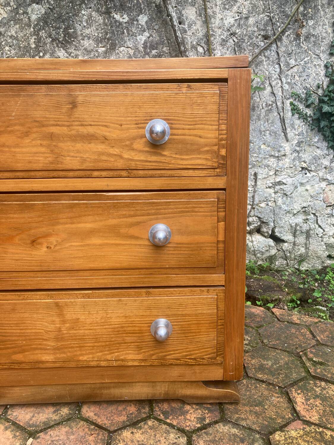 Vintage pine chest of drawers
