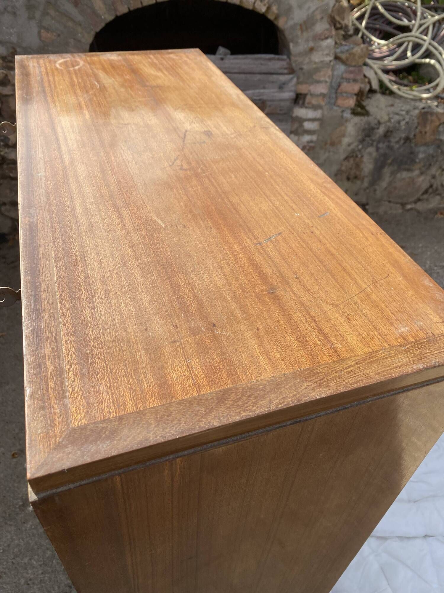 Double-column oak filing cabinet with curtains, 50.