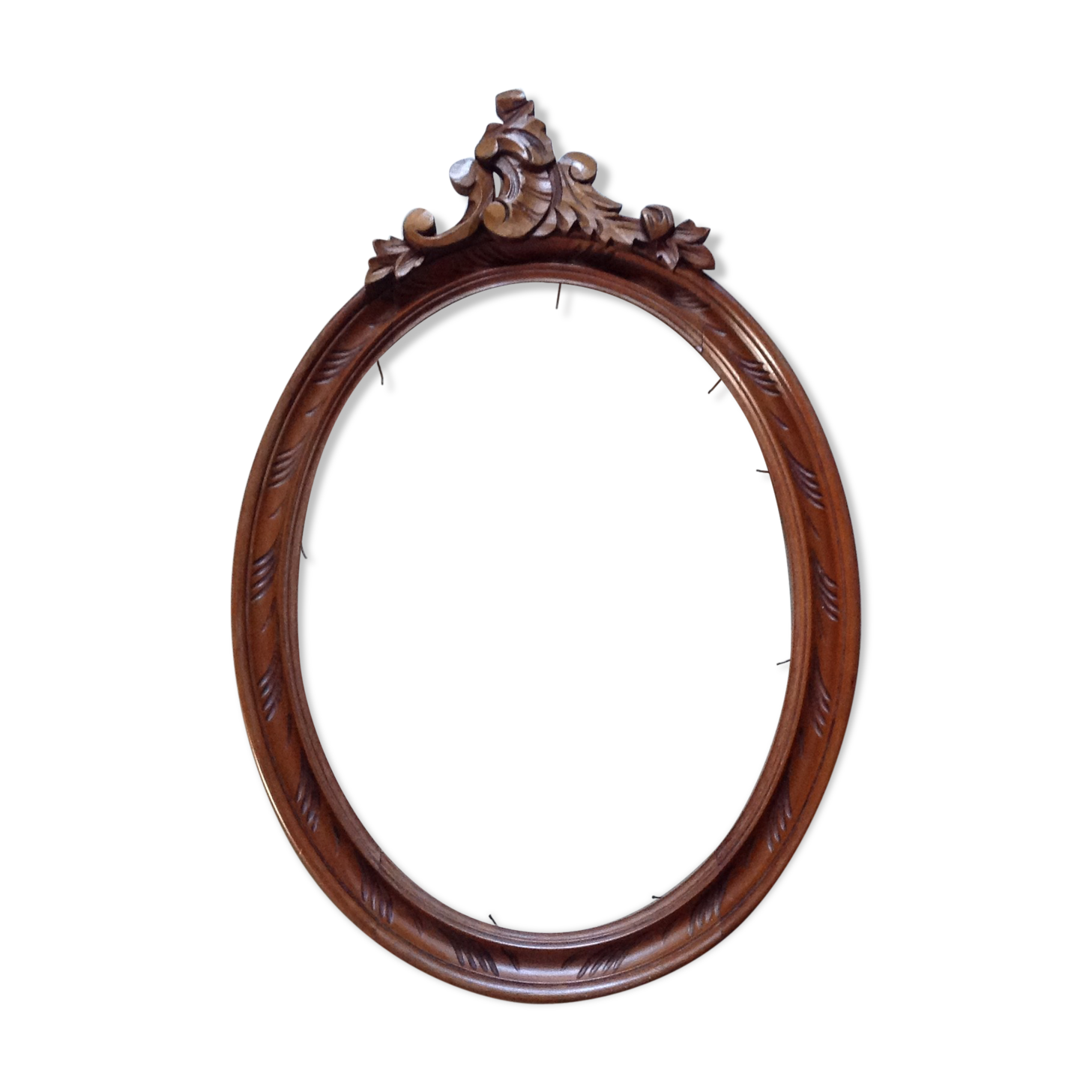 Wooden oval frame