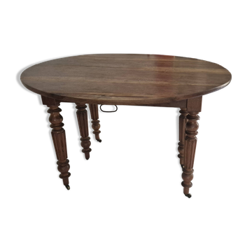 Louis Philippe round table in walnut