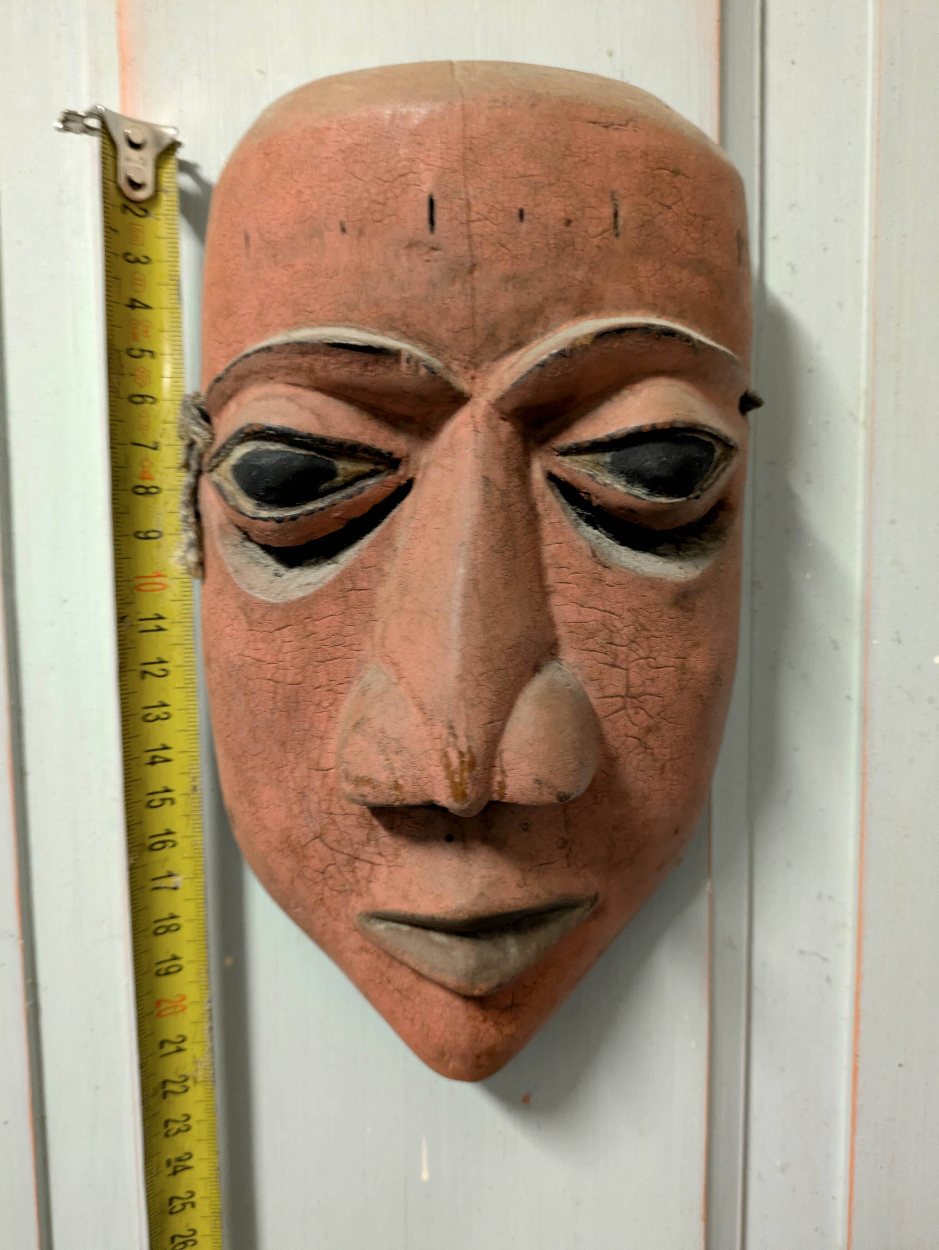 Masque africain vintage en bois H21cm