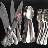 Set of silvered metal cutlery 1/1000th