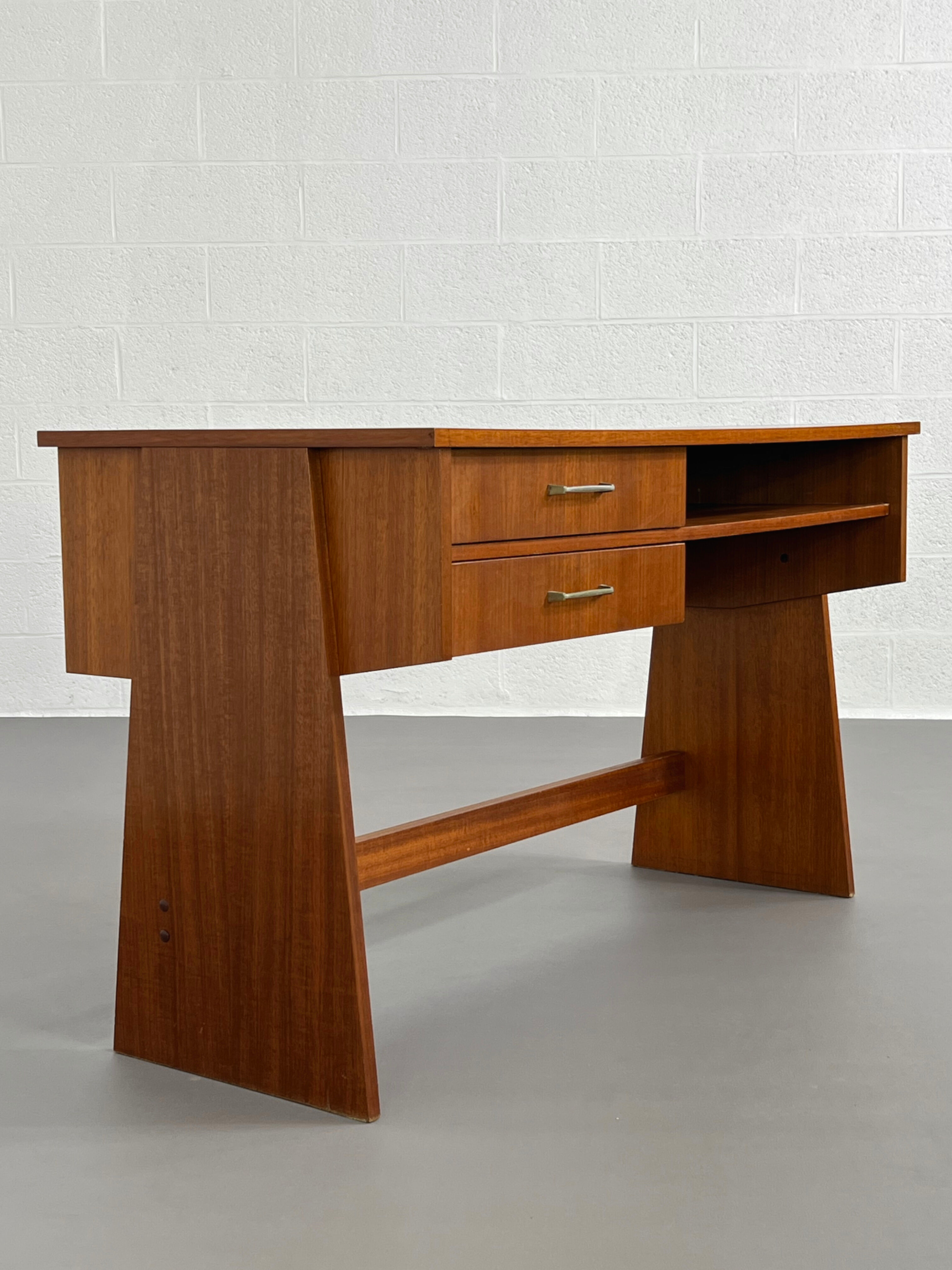 Modernist and double-sided office of the 50s - 60s