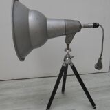 Lita standing projector