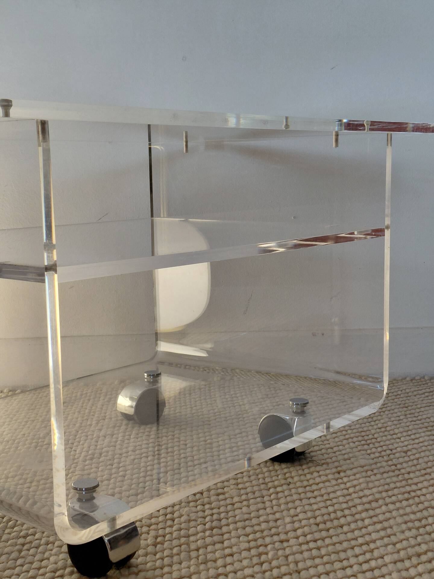 Vintage rolling dessert trolley in plexiglass - Space Age style - 1970s