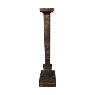 Harness red veined marble