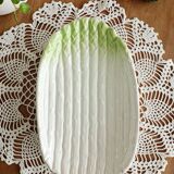 Ravier, small dish in slip, asparagus