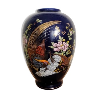 Chinese vase bird motifs