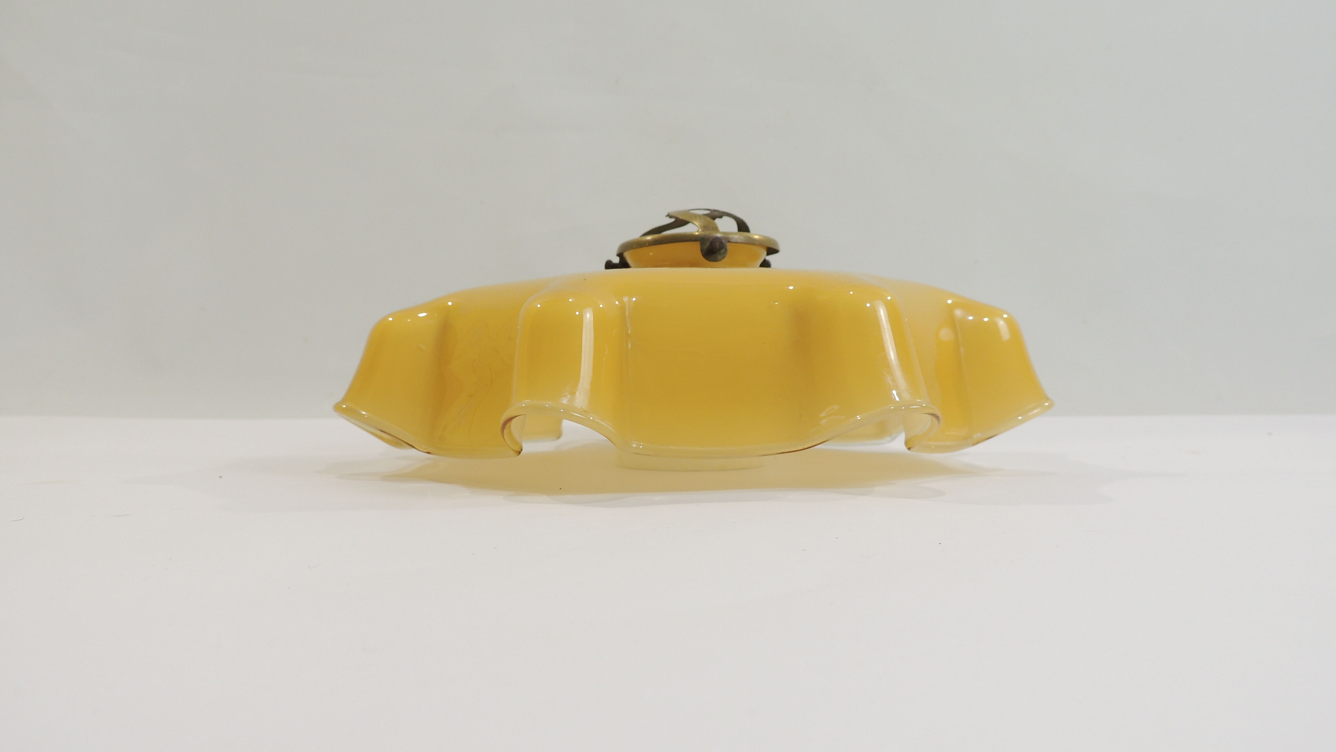 Suspension opaline vintage 1950
