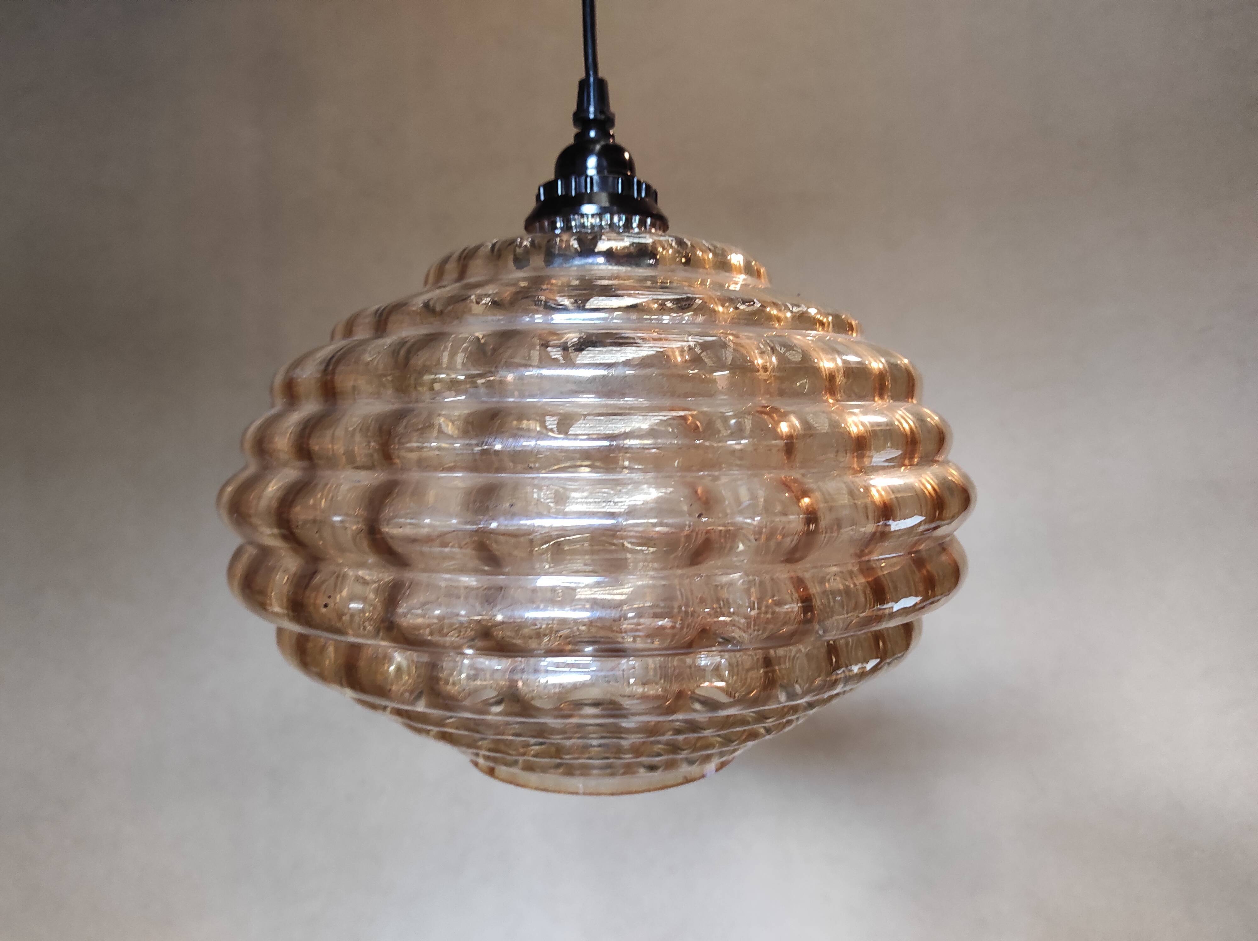 Lampe suspension vintage en verre marron transparent ondulé