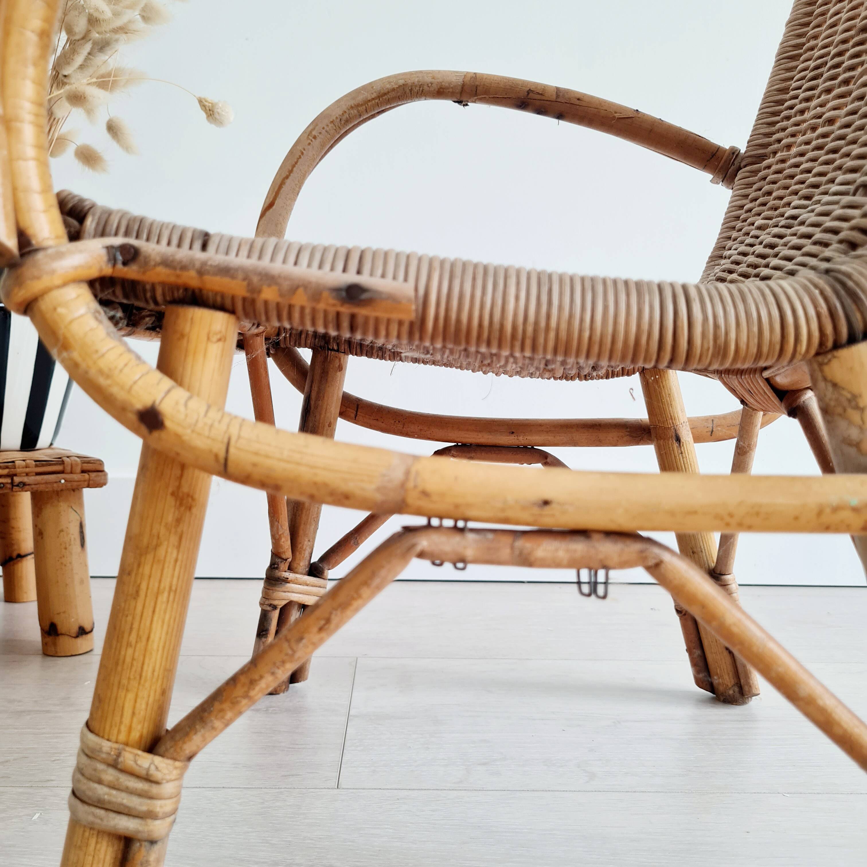 Fauteuil ancien enfant en rotin