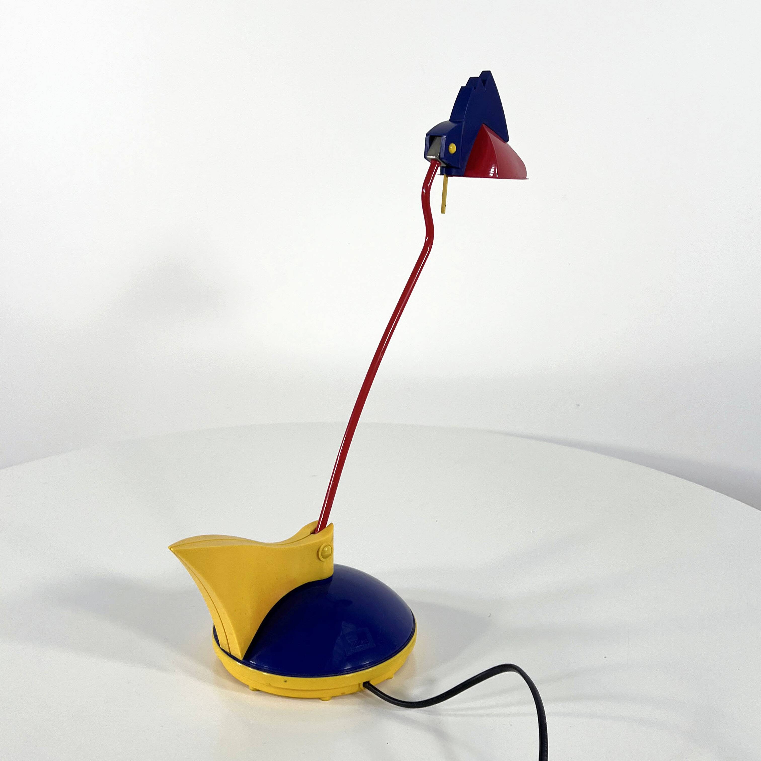 Lampe de bureau toucan bleu et rouge de brilliant leuchten Germany, 1980