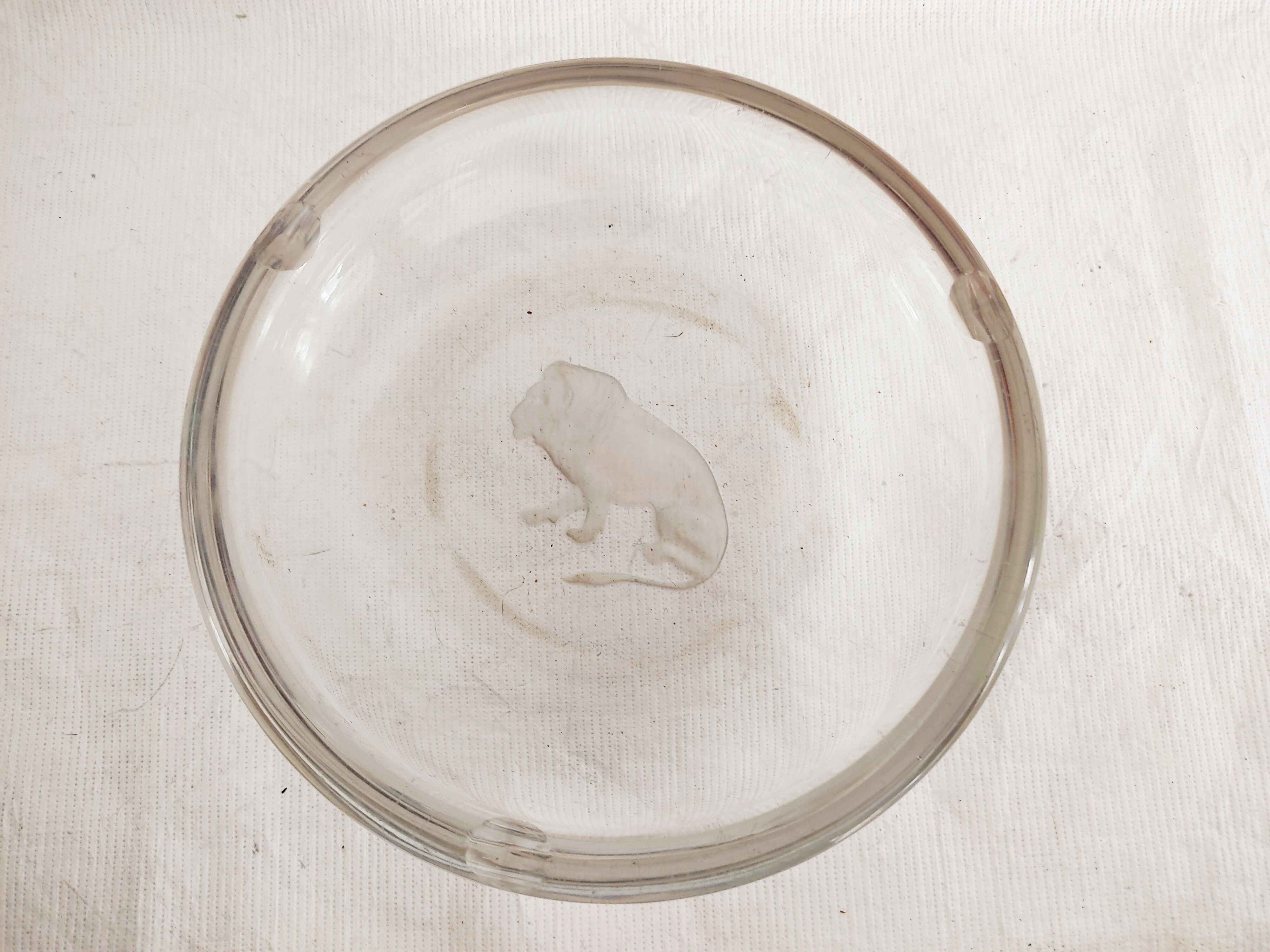 Crystal lion ashtray Val Saint Lambert