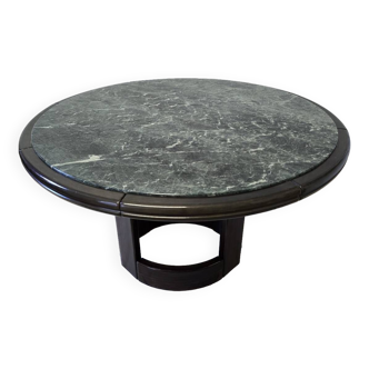 Round green marble table