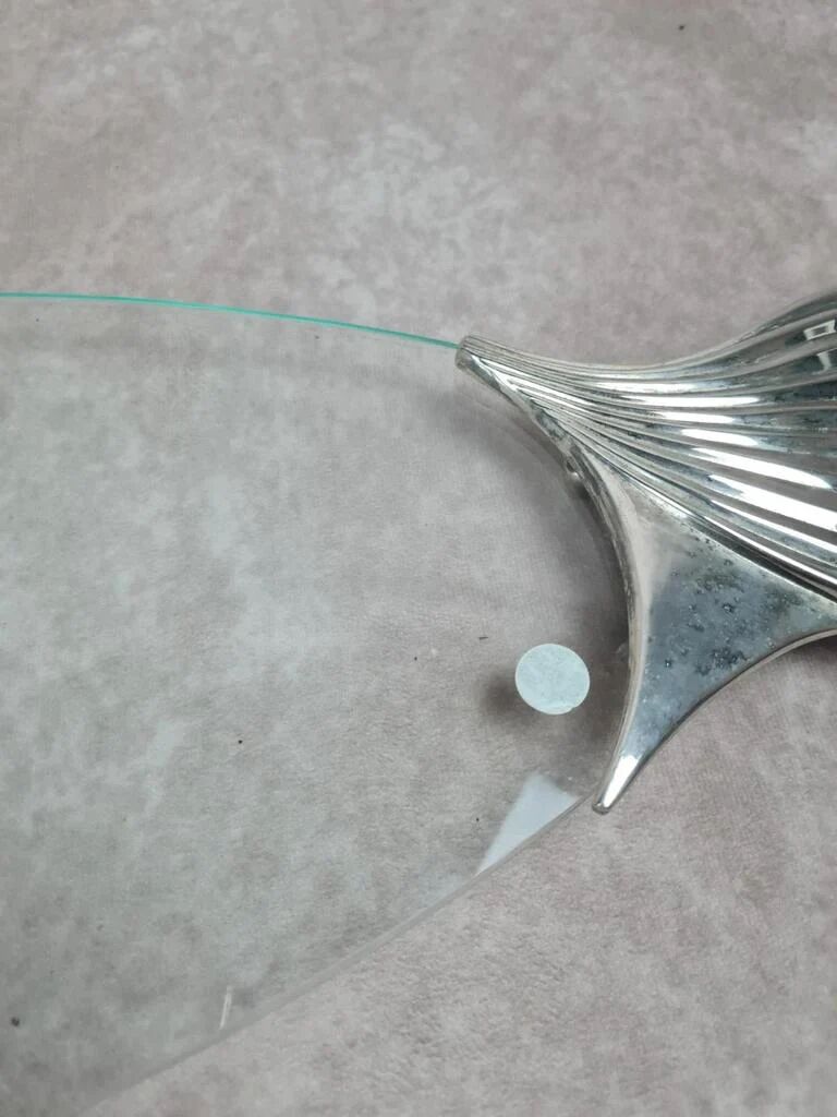 Glass and silver-plated fish trivet