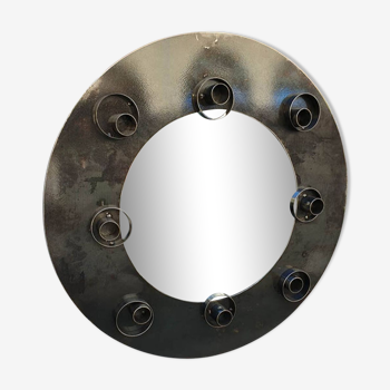 Round metal mirror