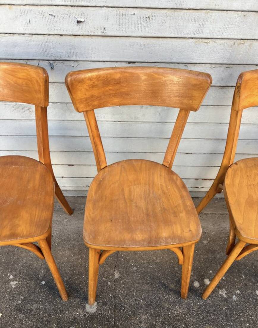 (Lot) 5 honey-coloured bistro chairs