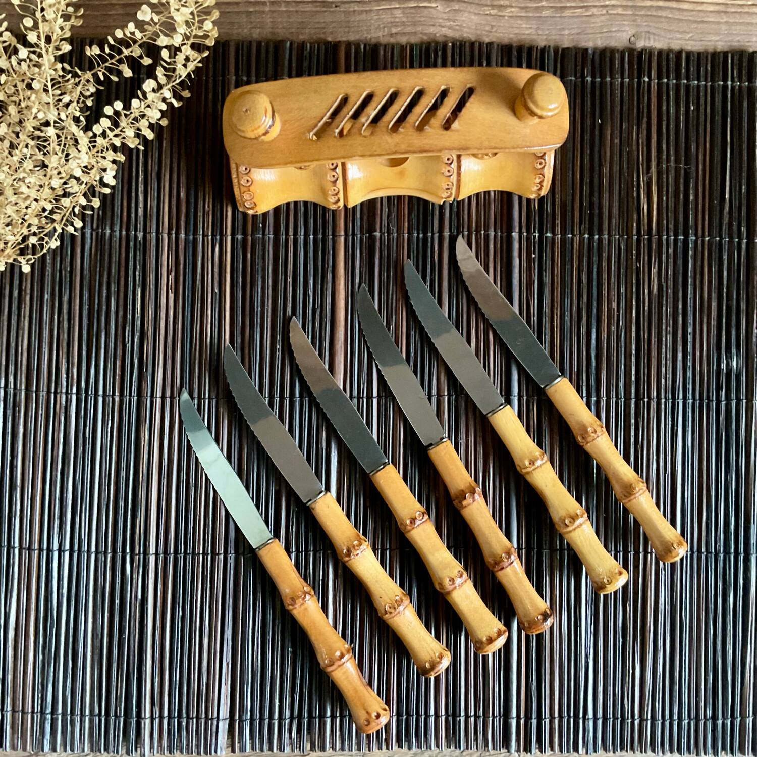 6 small bamboo knives