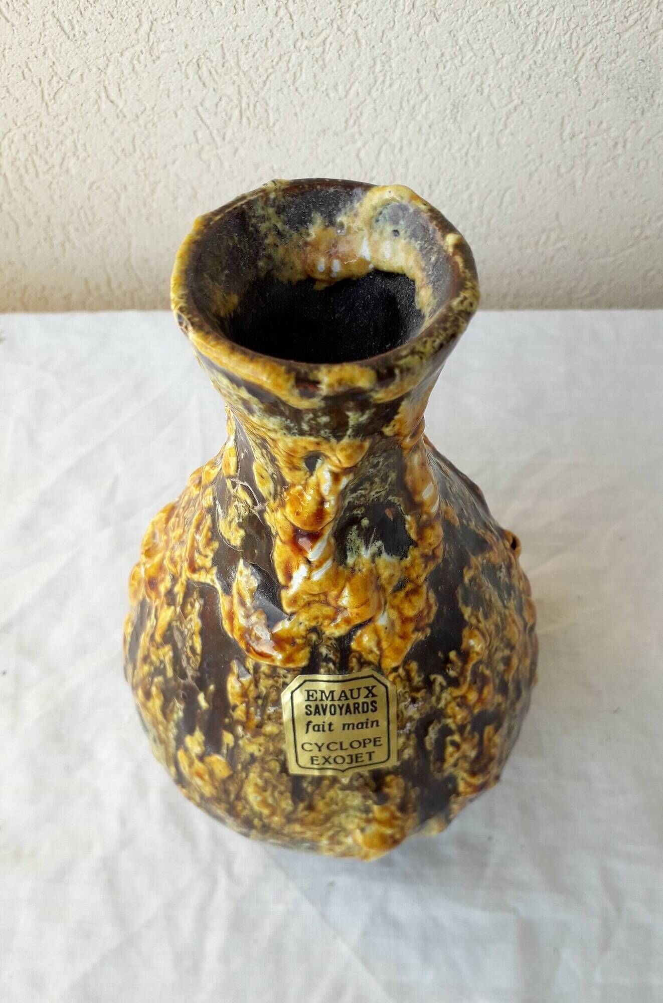 Cyclops Ceramic Vase Exojet