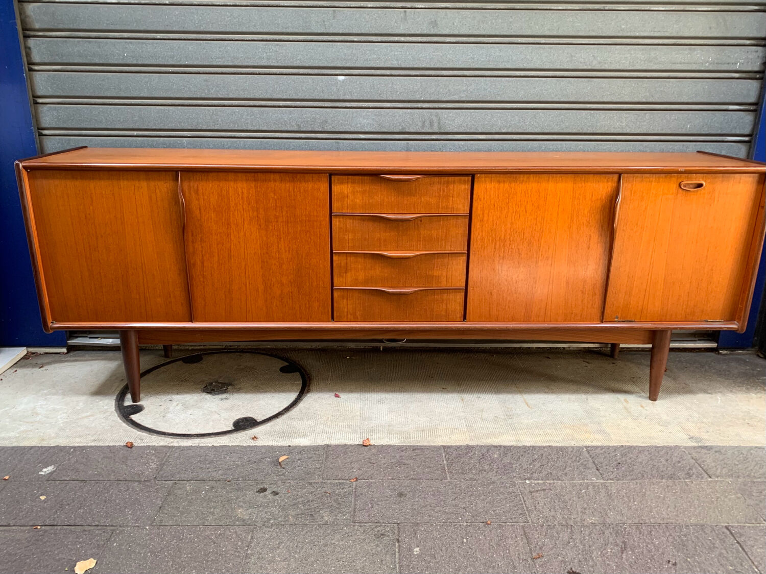 Mahogany veneer sideboard from the 60s