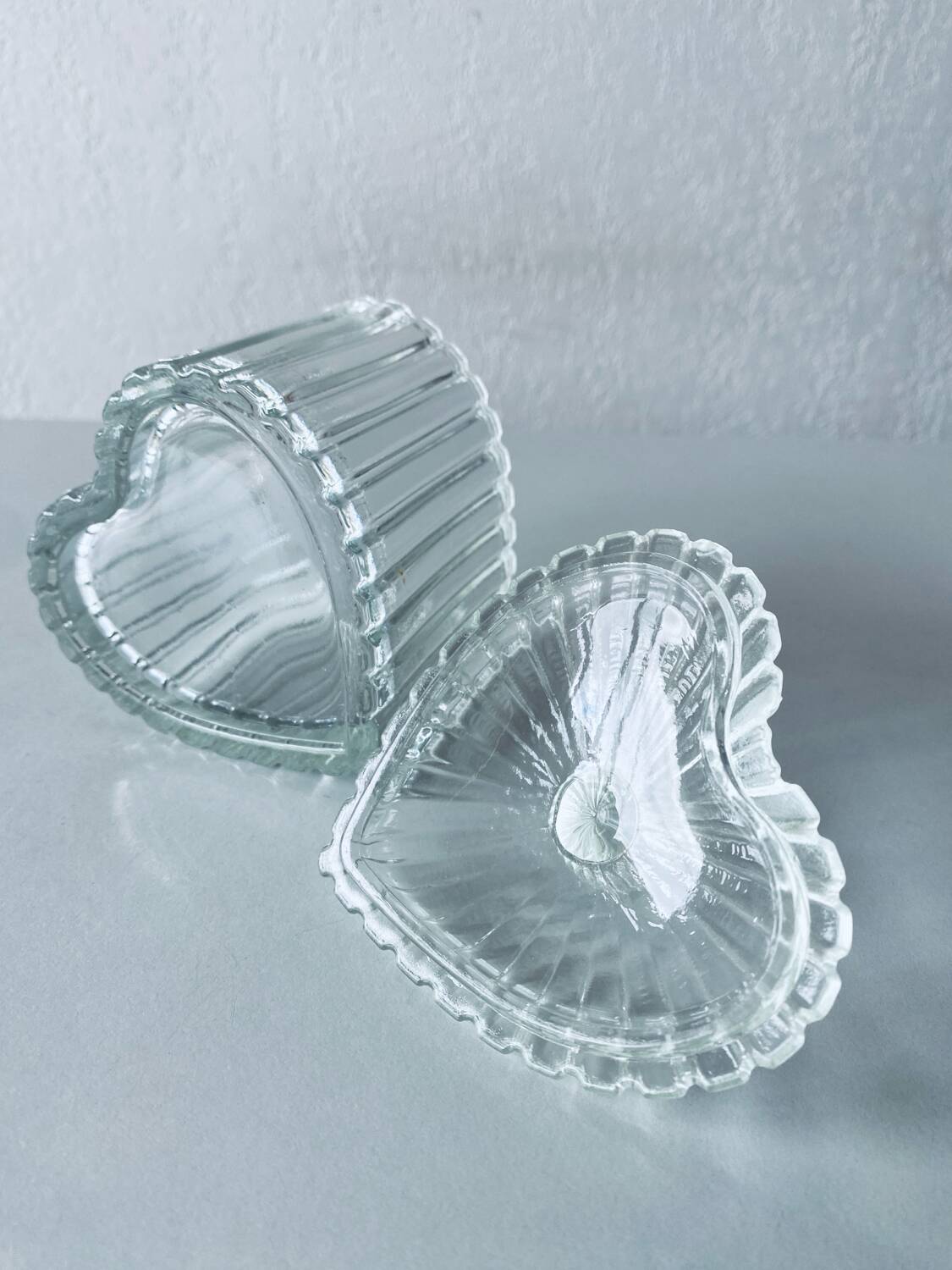 Glass heart candy box