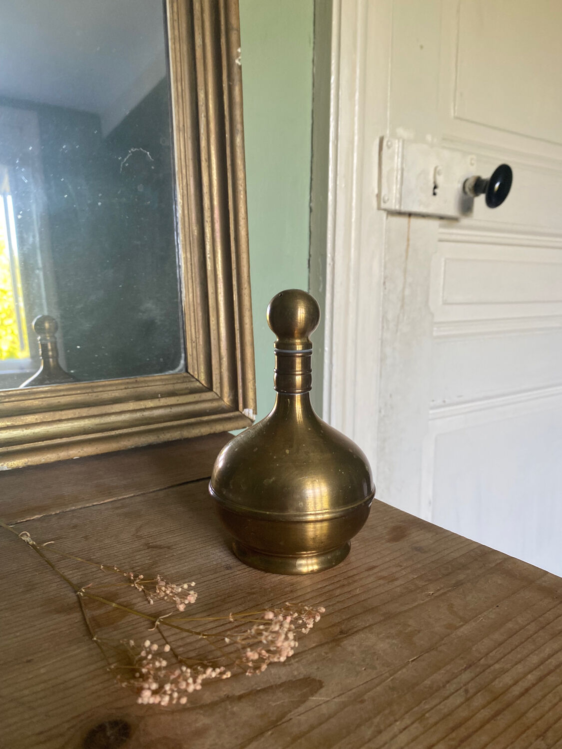 Salière en laiton marque Le Parfait