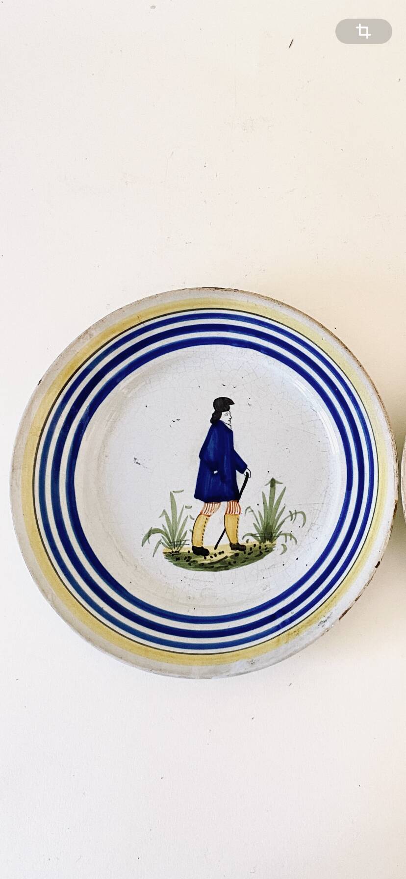Plate signed HB Quimper from the 50s