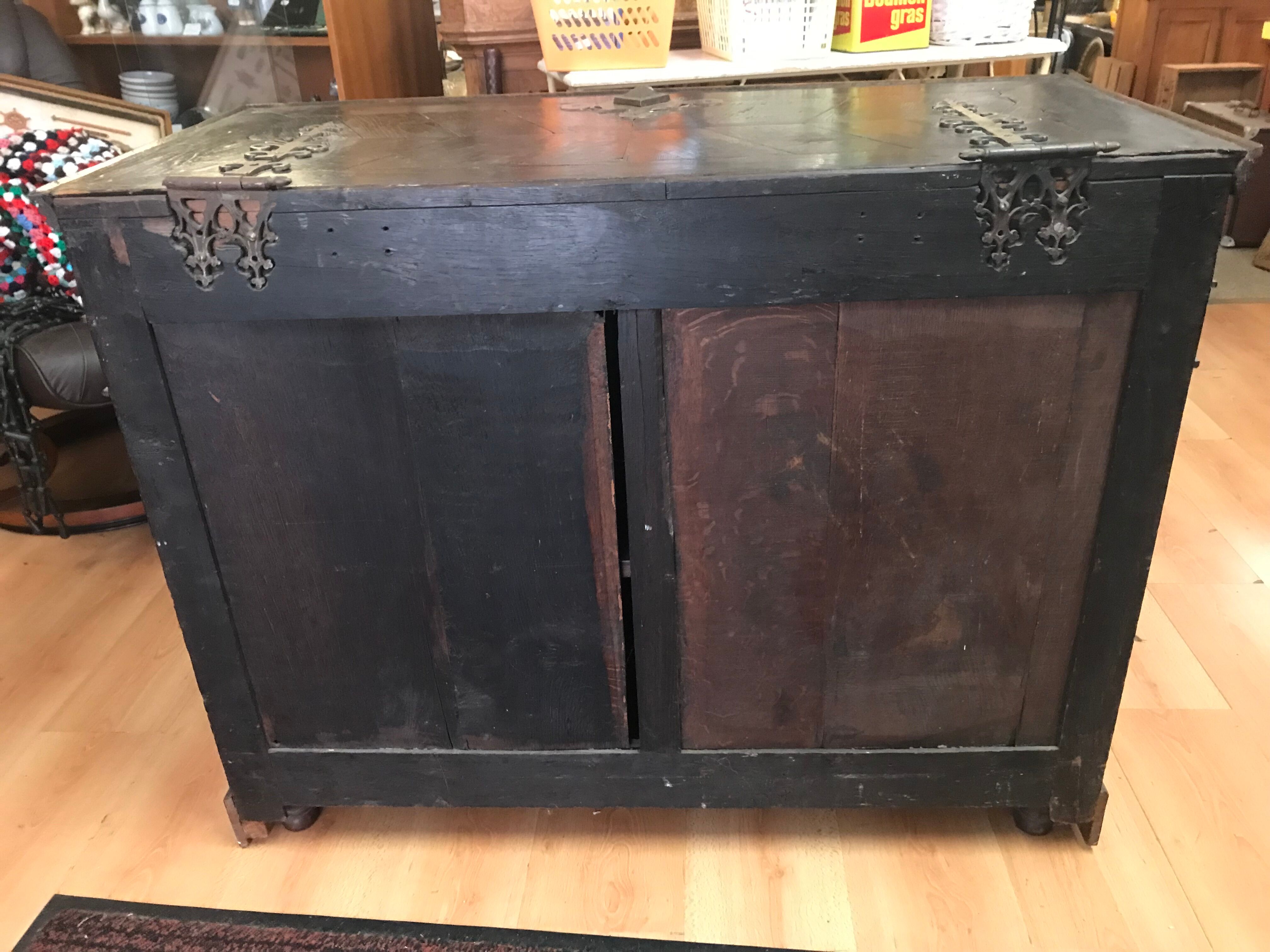 Low gothic style buffet epoque louis xiii
