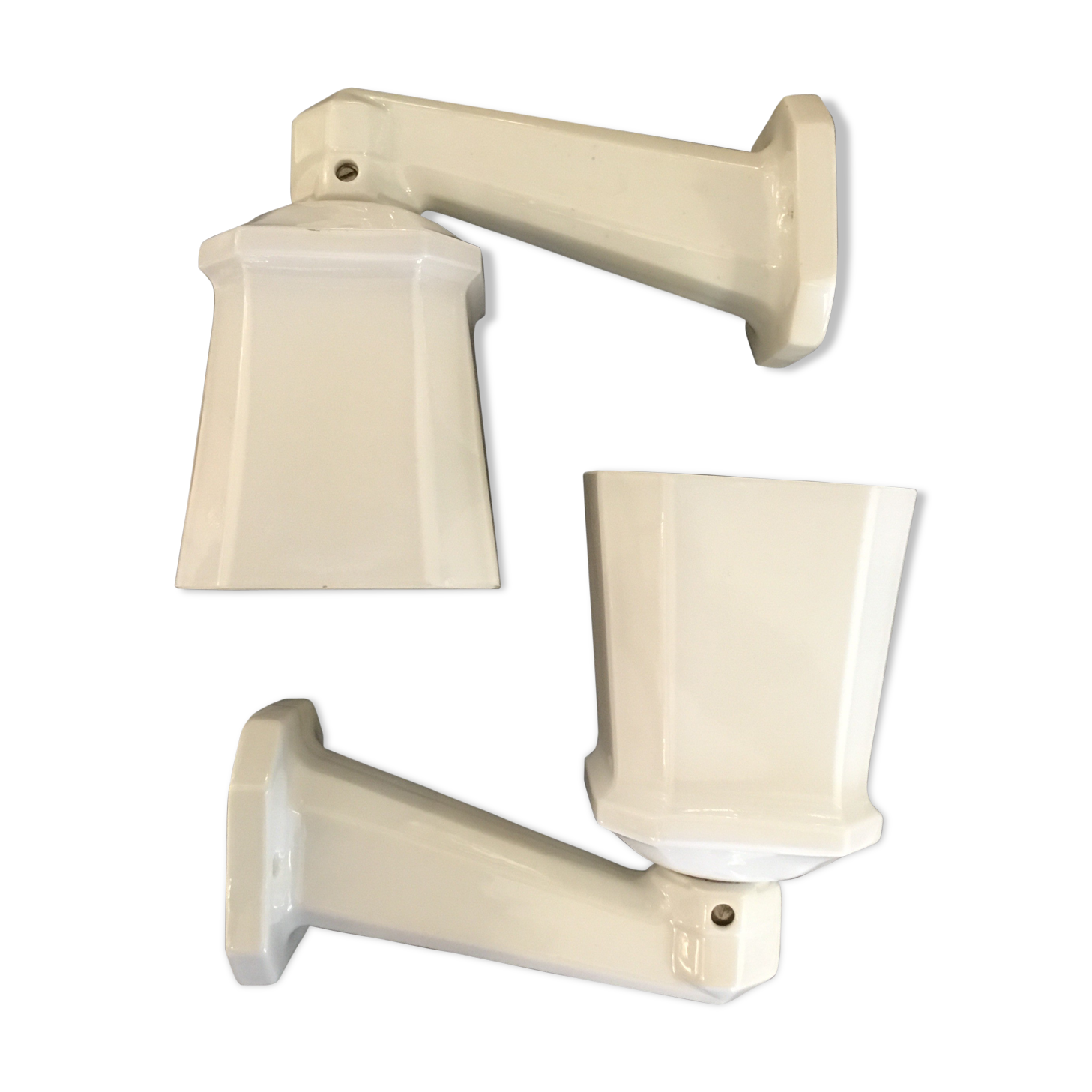 Porcelain and opaline wall lamps 1930