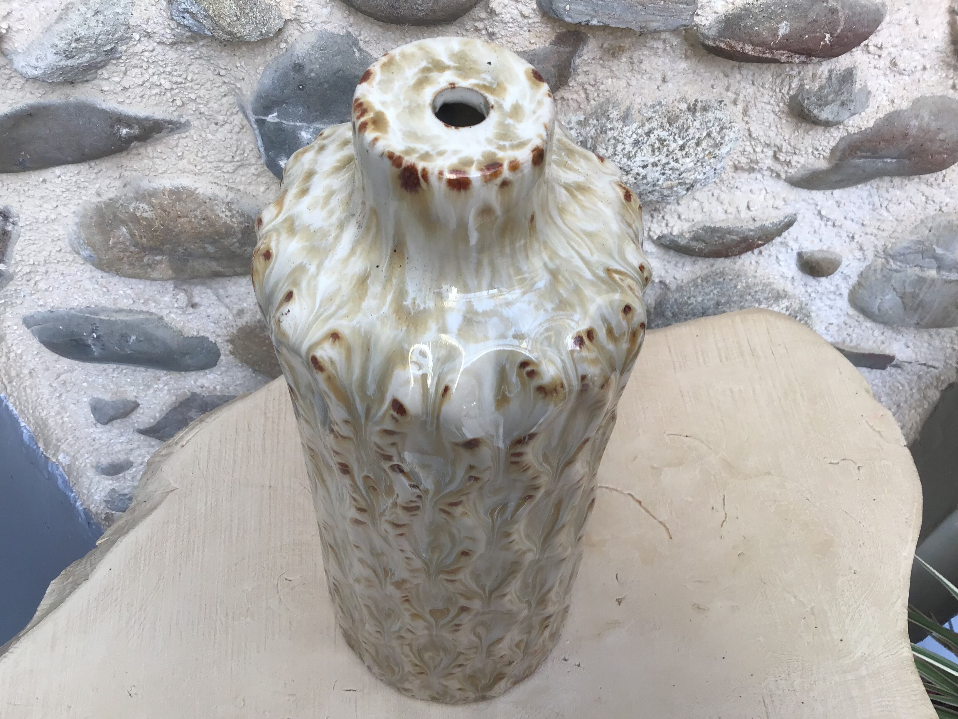 Ceramic lamp foot