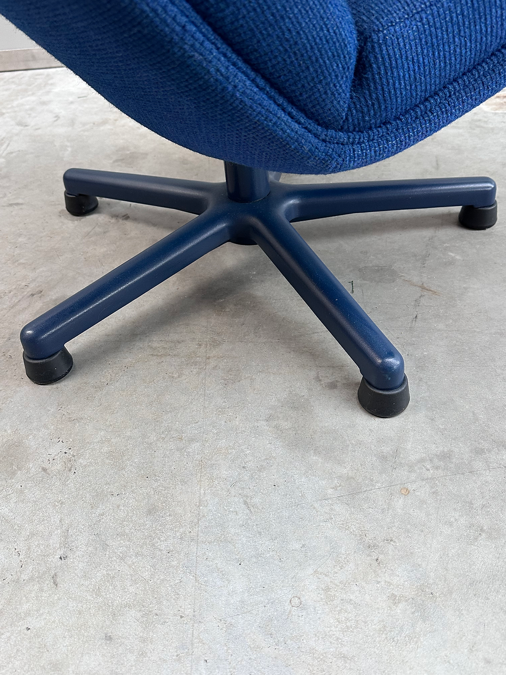 F156 swivel chair with high back, Geoffrey Harcourt, Artifort, Netherlands, 1970s