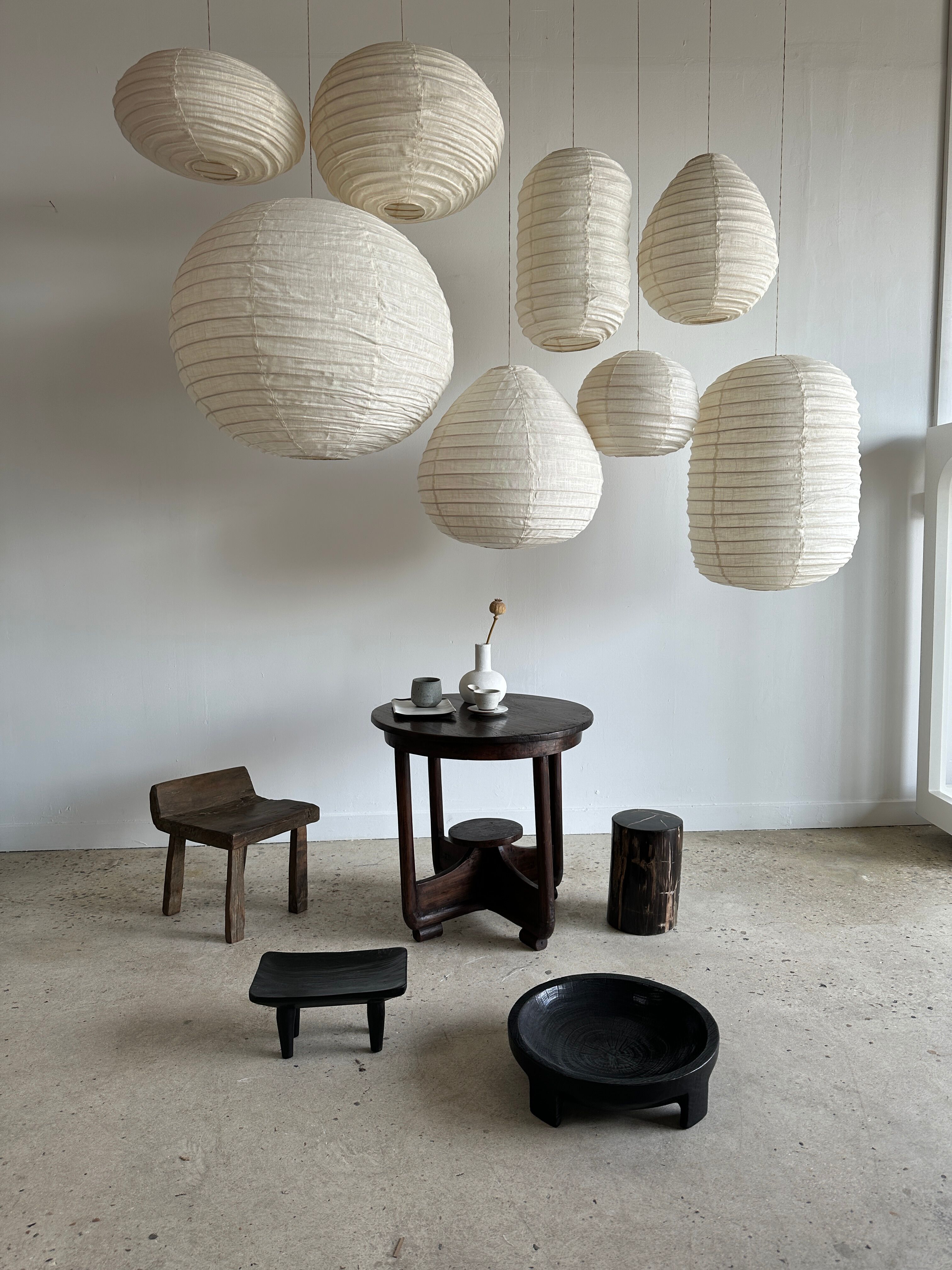 Suspension in rattan and natural japanese linen in the shape of a drop