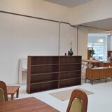 Bibliothèque du milieu du siècle