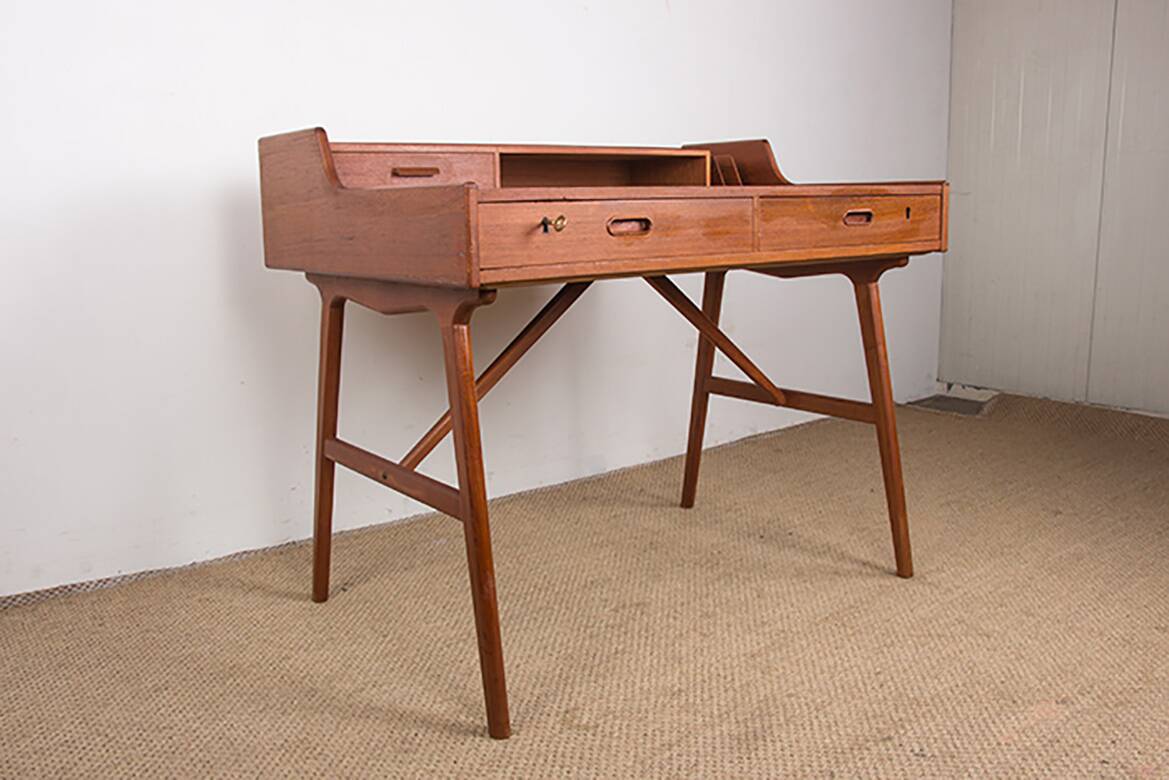 Danish teak desk, model 56, by Arne Wahl Iversen/Vinde Mobelfabrik.