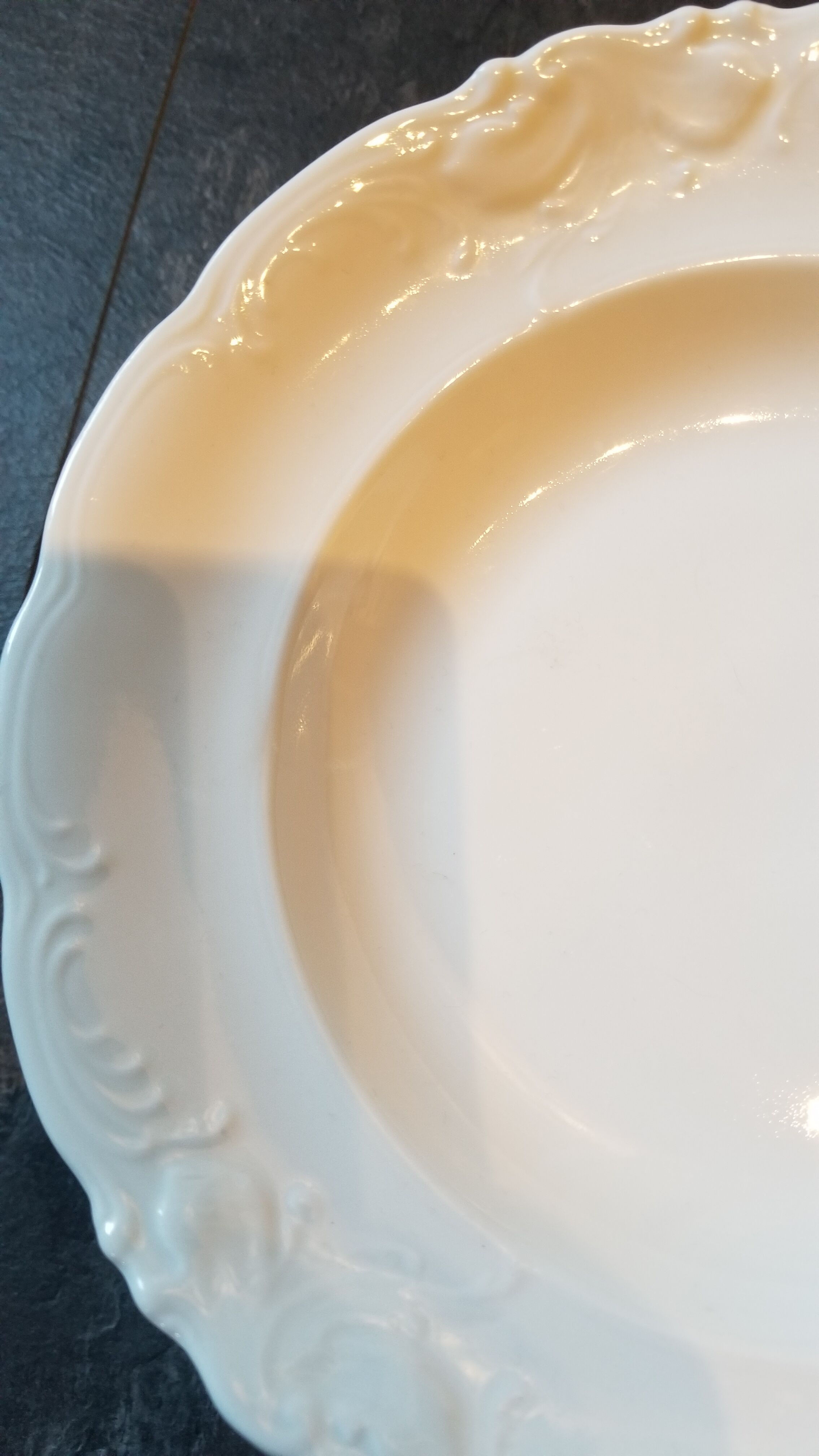 11 hollow plates