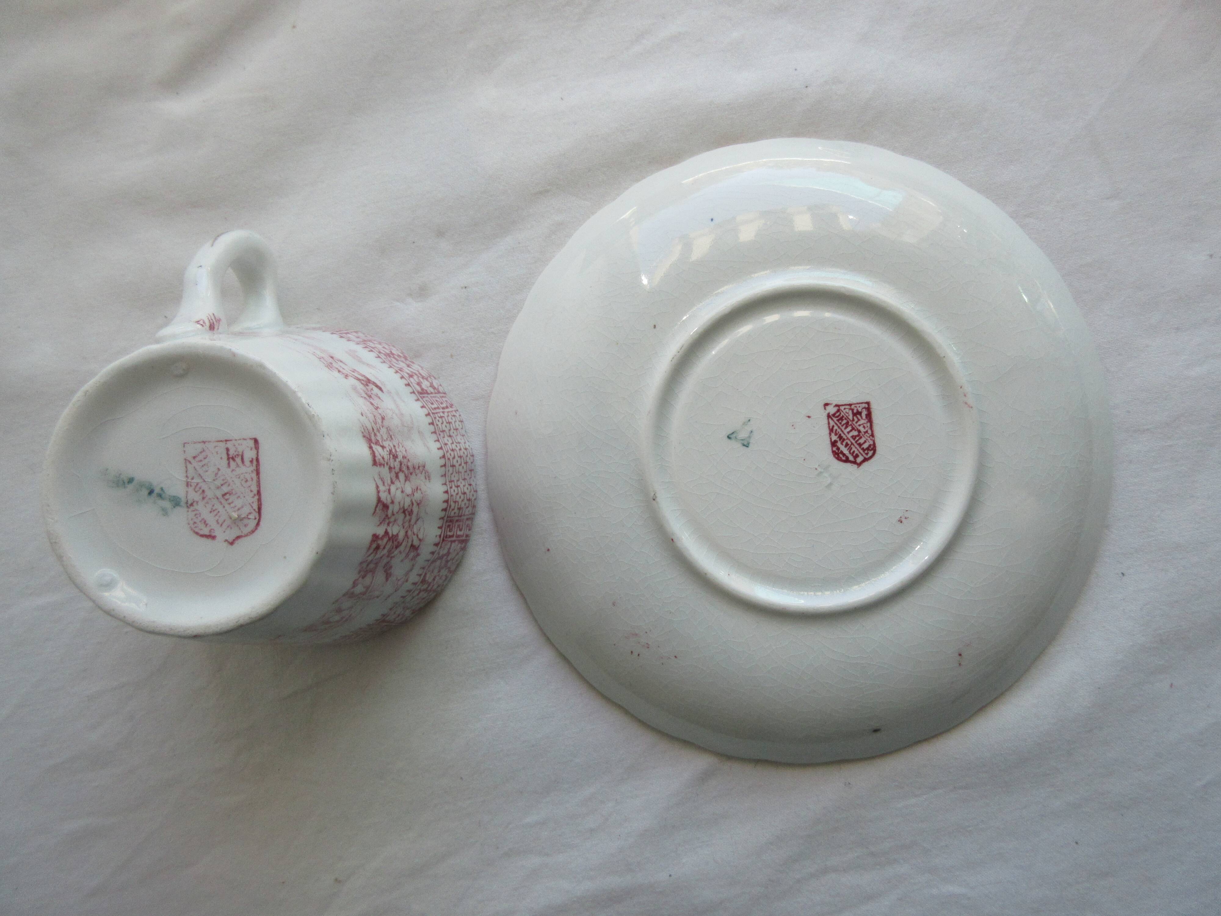 Cup and saucer Lunéville model Lace, in pink