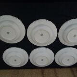 12 assiettes creuses en porcelaine Kahla made in GDR diam 22 cm motif fleurs bleues