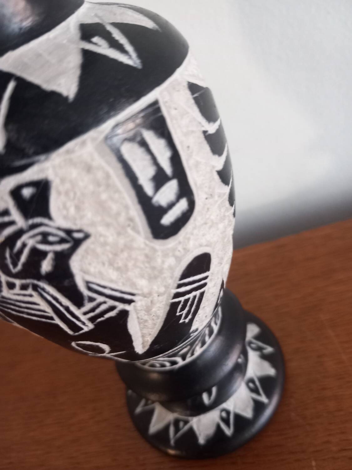 Neo-Egyptian Vase Style – Relief Portraits of Isis and Horus – H 18cm