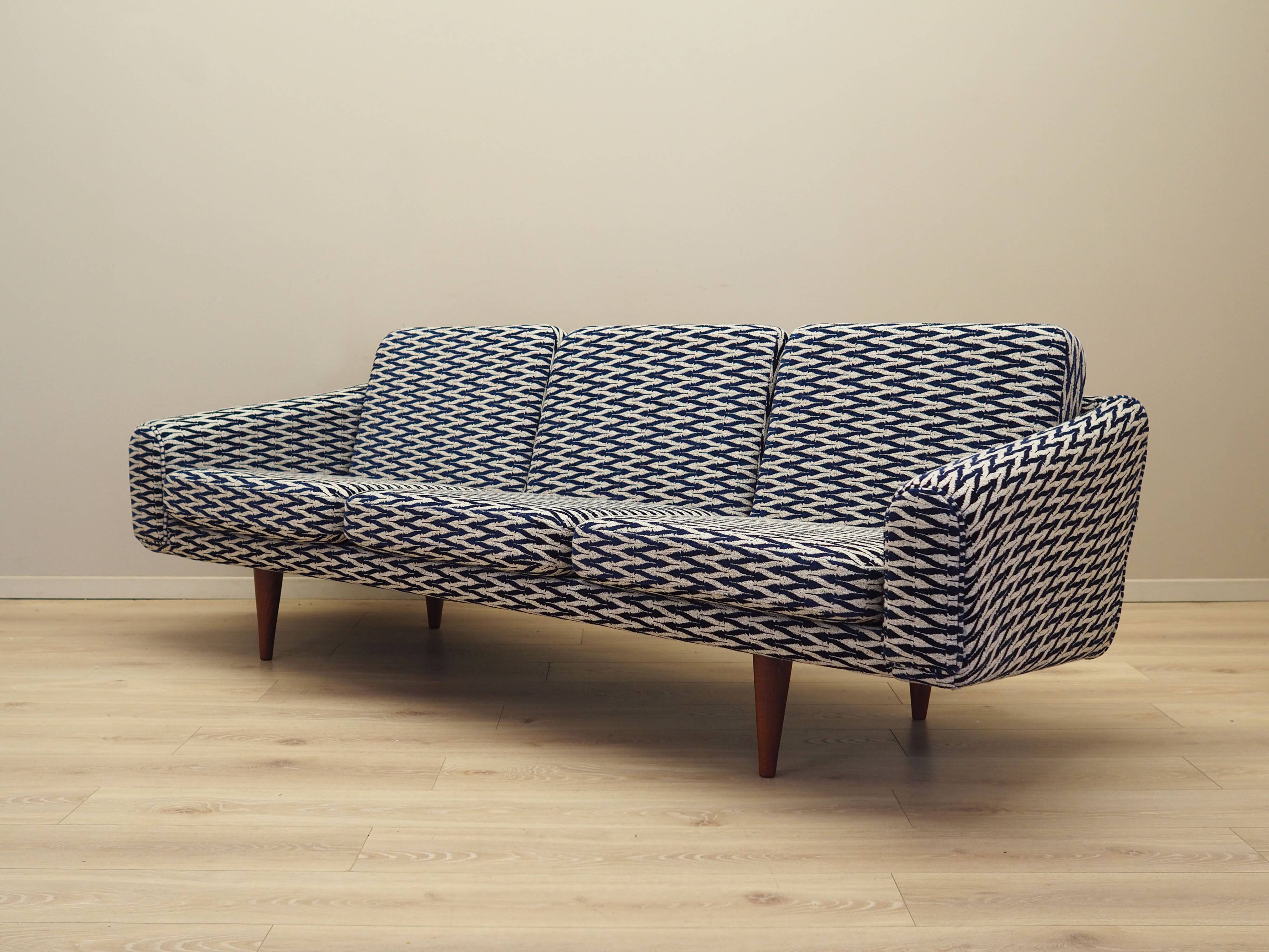 Three-seater sofa, Danish design, 1960s, designer: Illum Wikkelsø