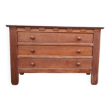 Oak chest of drawers