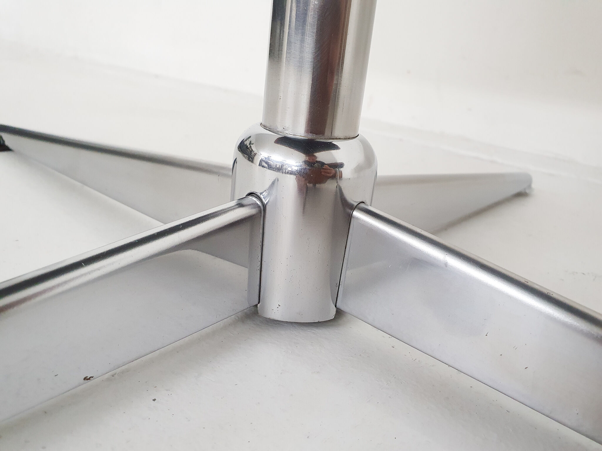 Set of two mid-century swivel stools, The Netherlands