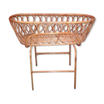 Rattan cradle