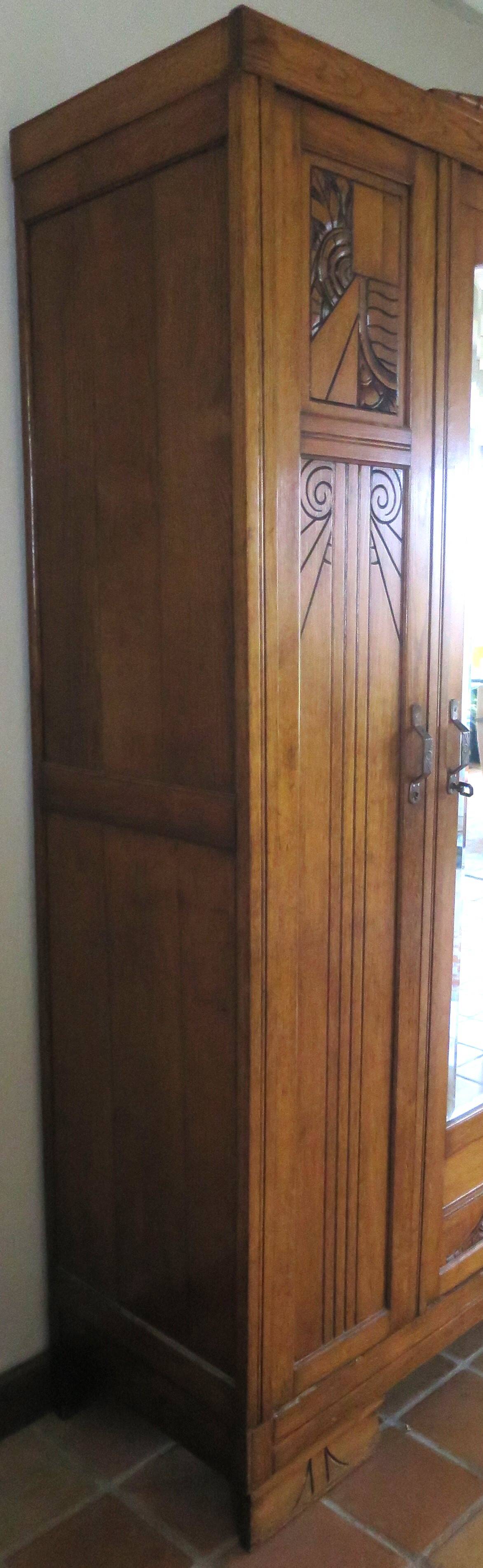 Parisian art deco carved wardrobe with mirror 130 x 200