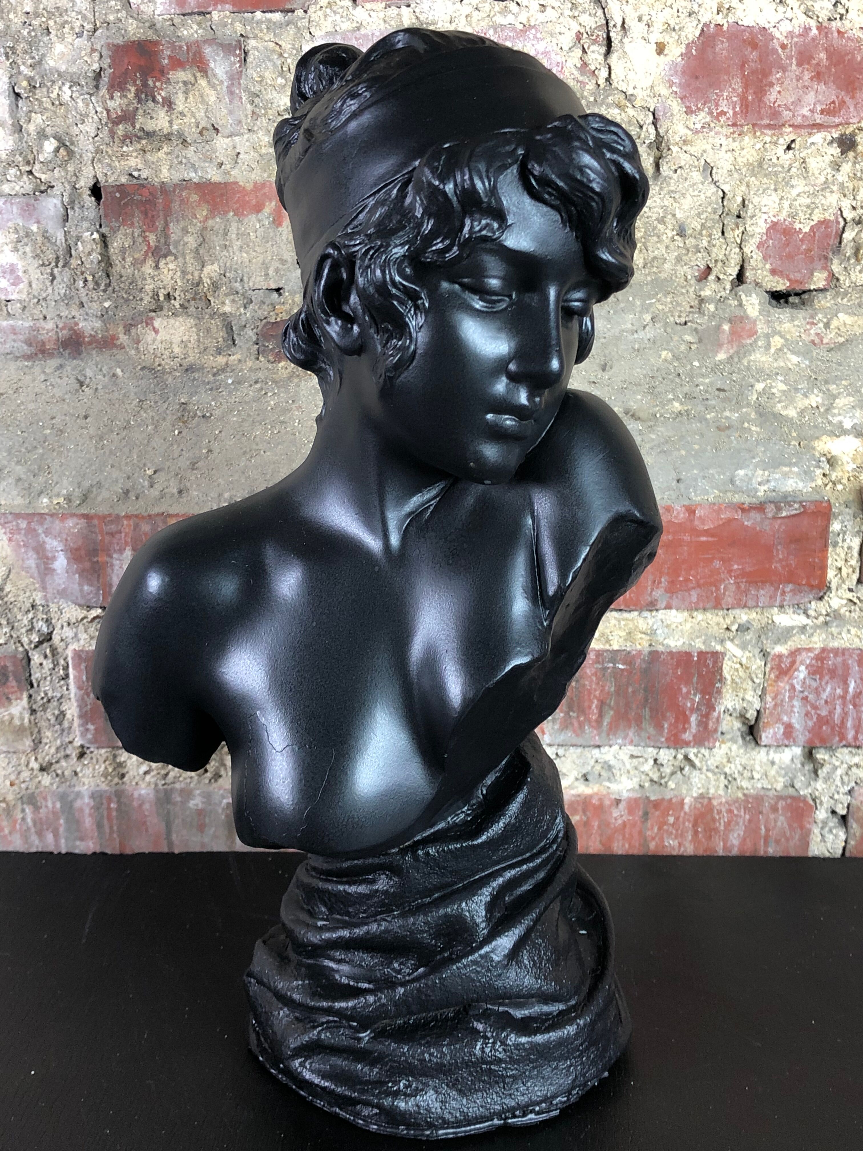 Art Nouveau woman bust in plaster signed E.Villanis