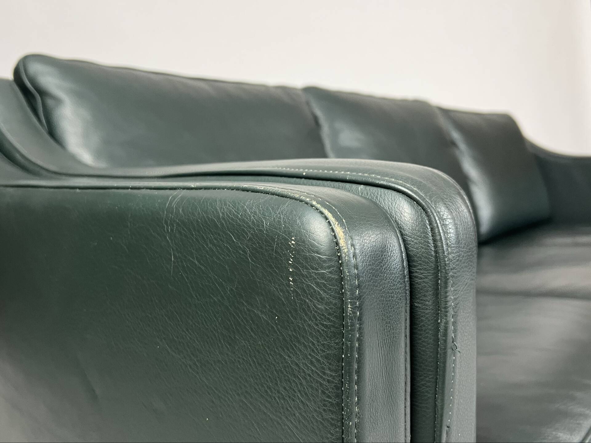 Danish leather sofa couch by Skippers furniture 70s 80s Design